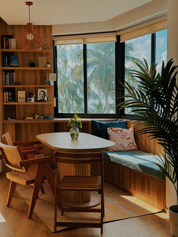 The dining corner at Kanduview